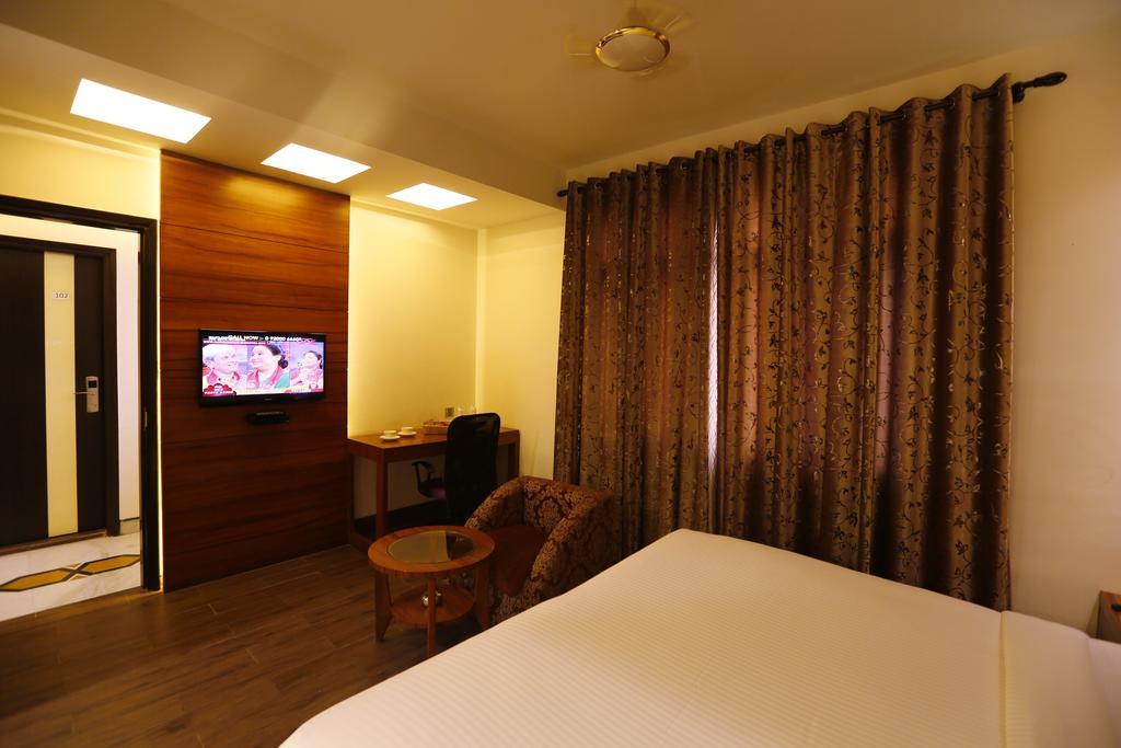 Good Times Hotel Delhi Szoba fotó